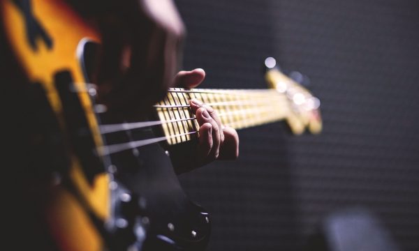 chord-close-up-electric-guitar-96380 chord-close-up-electric-guitar-96380